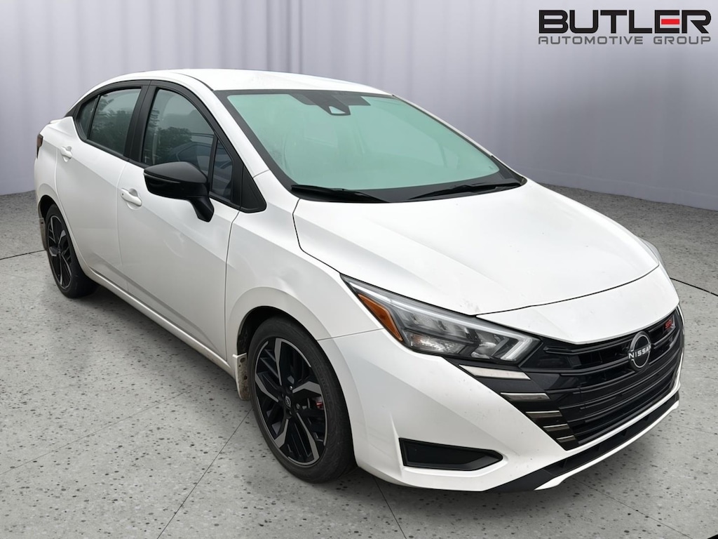 Used 2023 Nissan Versa 1.6 SR Sedan