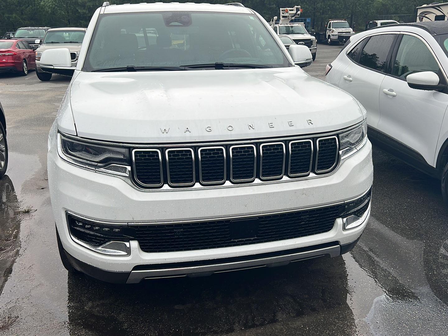2022 Jeep Wagoneer Series III photo 3