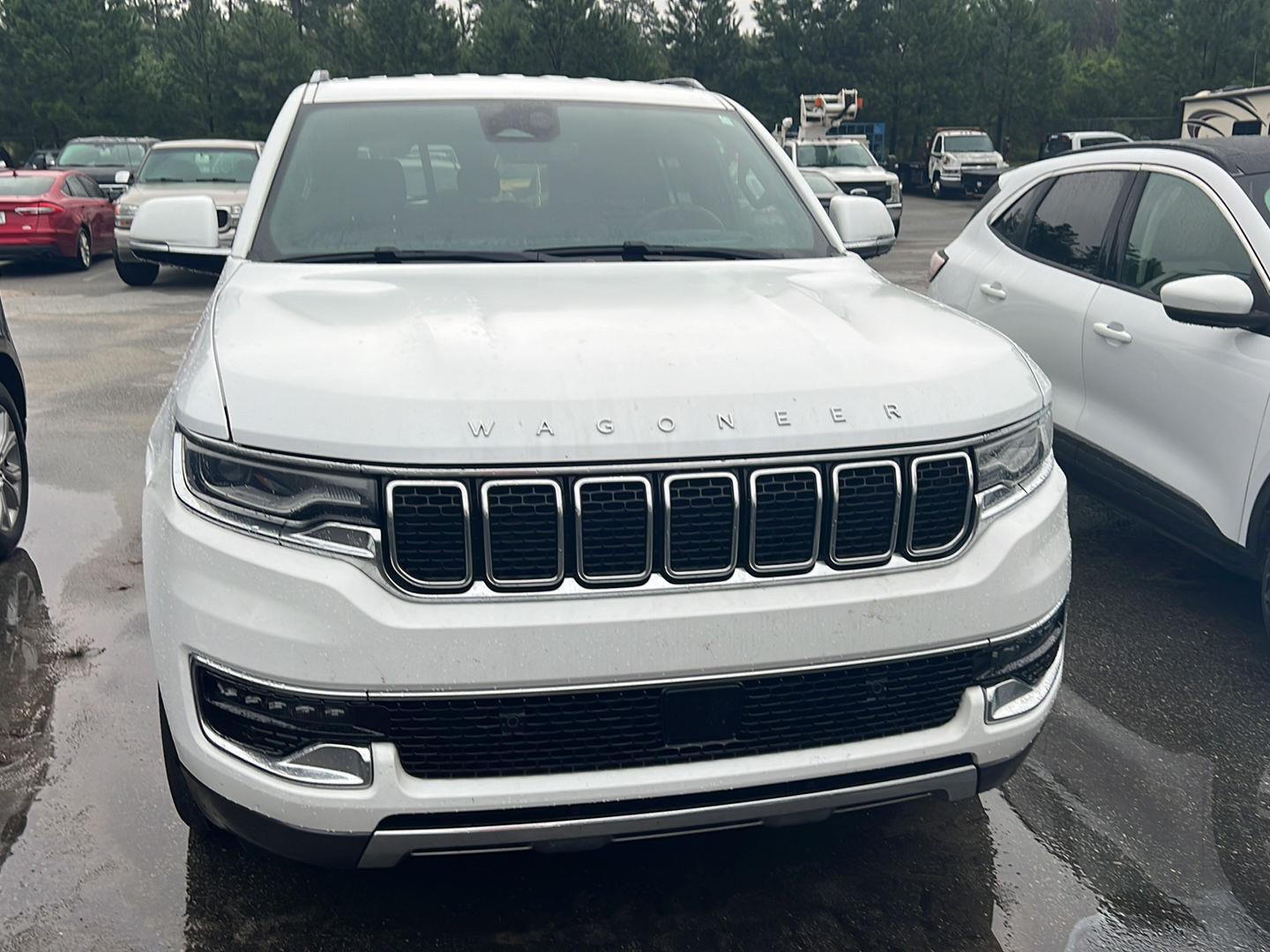 2022 Jeep Wagoneer Series III photo 2