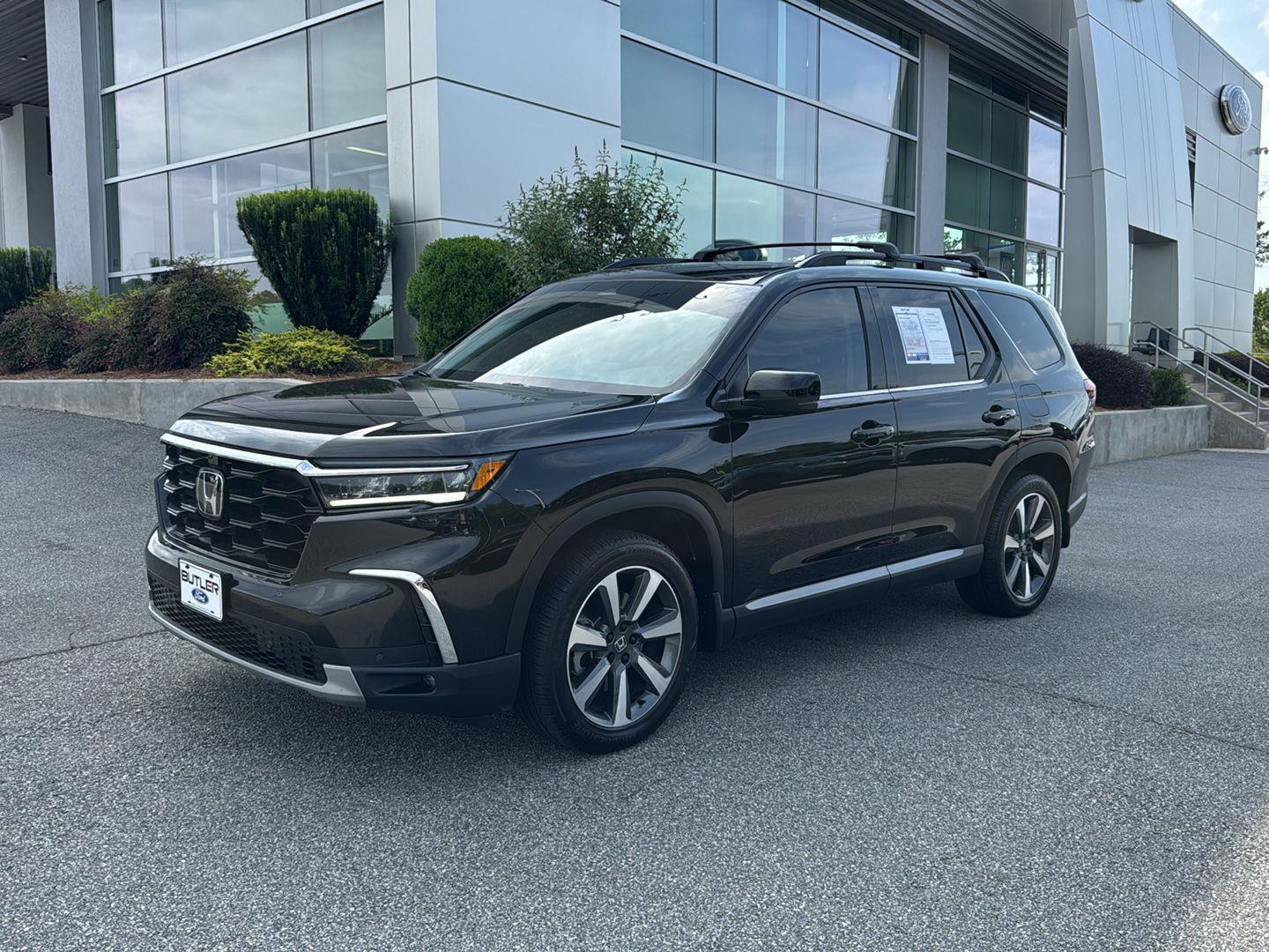 Used 2024 Honda Pilot Elite with VIN 5FNYG1H85RB019916 for sale in Milledgeville, GA