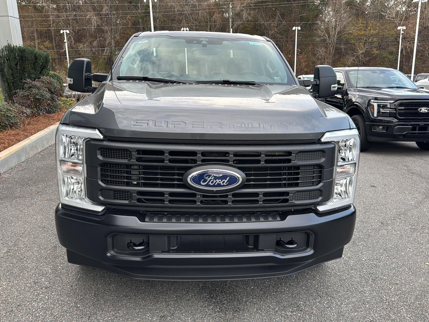 2026 Ford F-350 Super Duty XL - Photo 9
