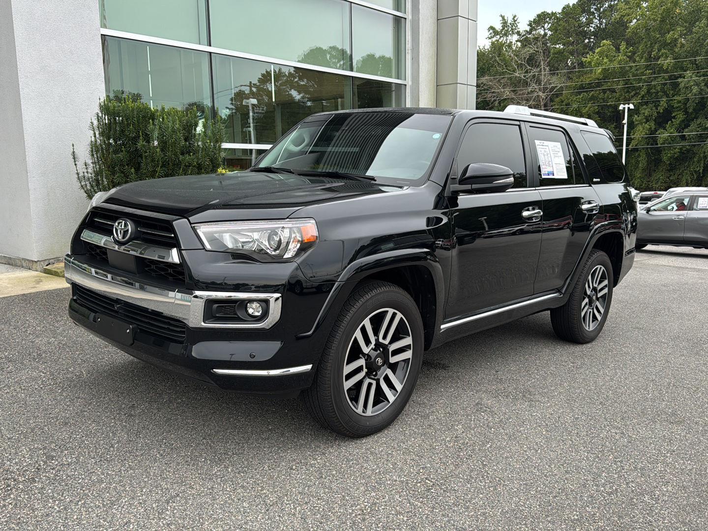 2022 Toyota 4Runner Limited photo 2