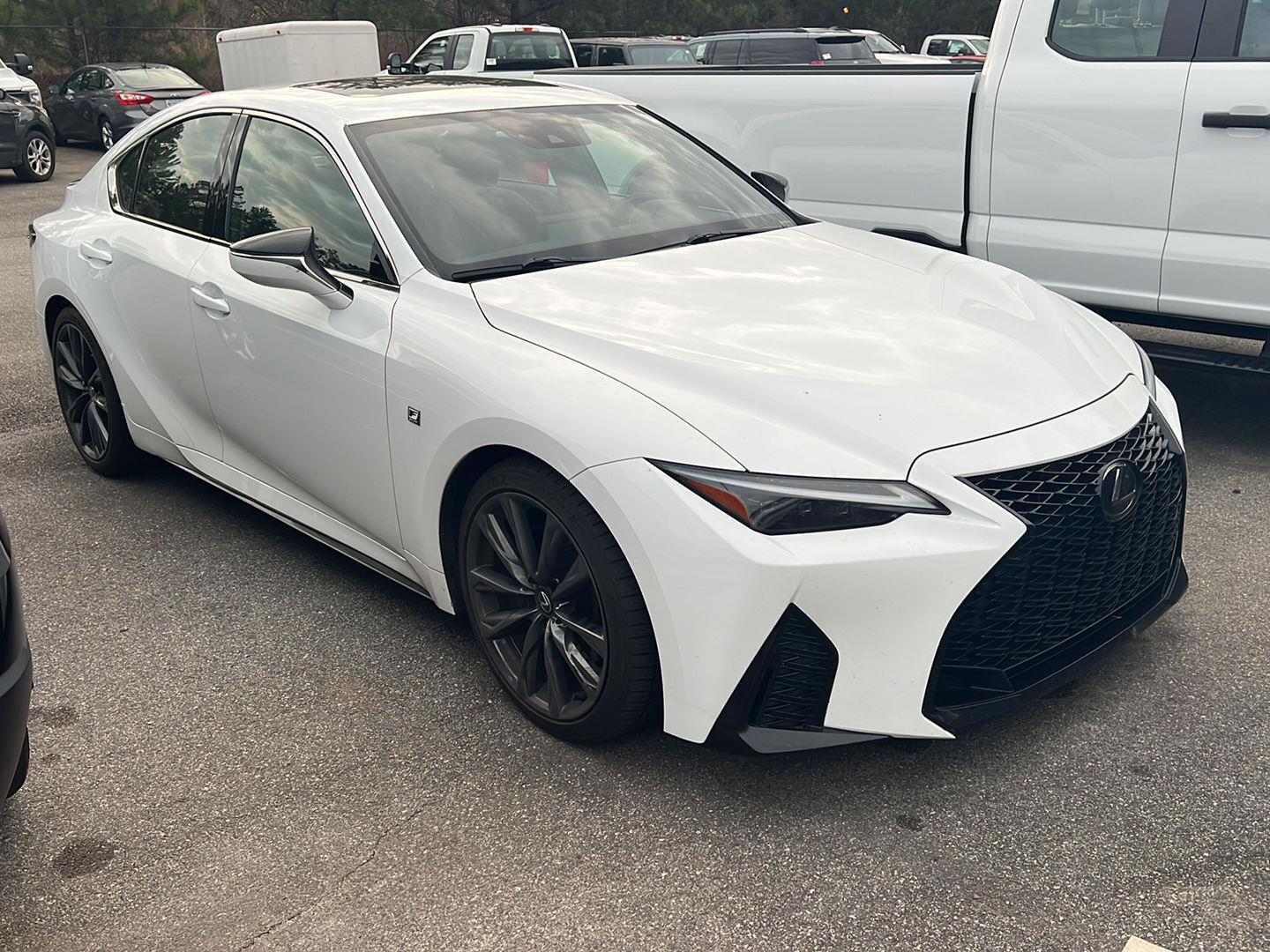 2023 Lexus IS 350 F SPORT photo 2