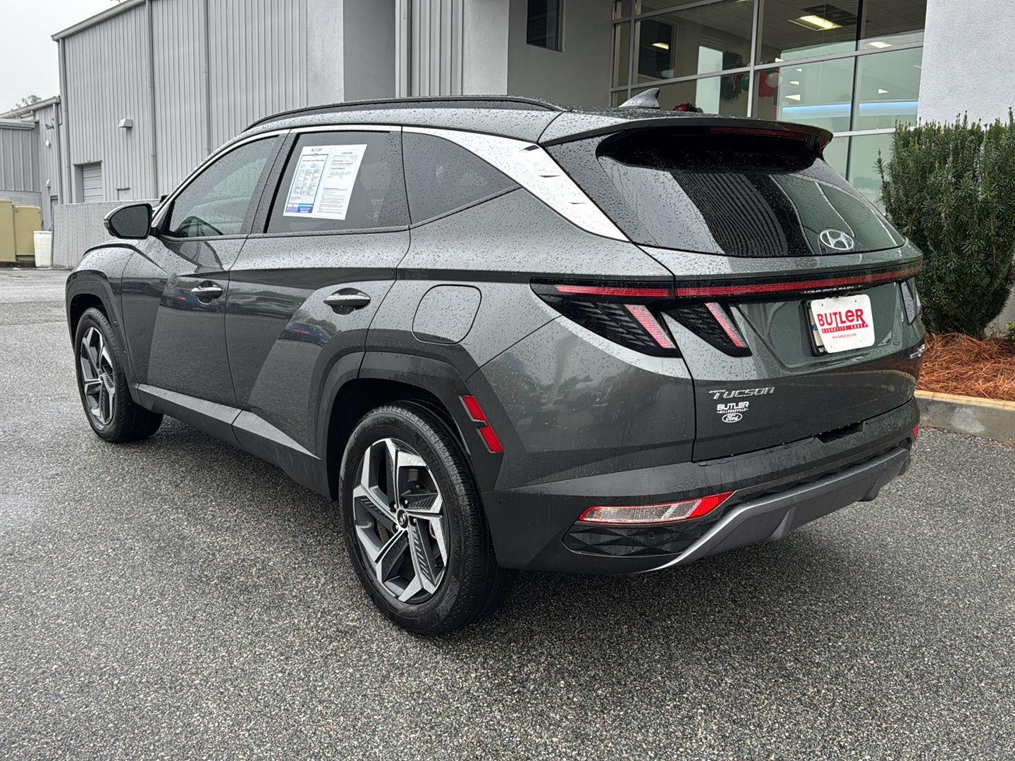 2024 Hyundai Tucson Hybrid Limited photo 2