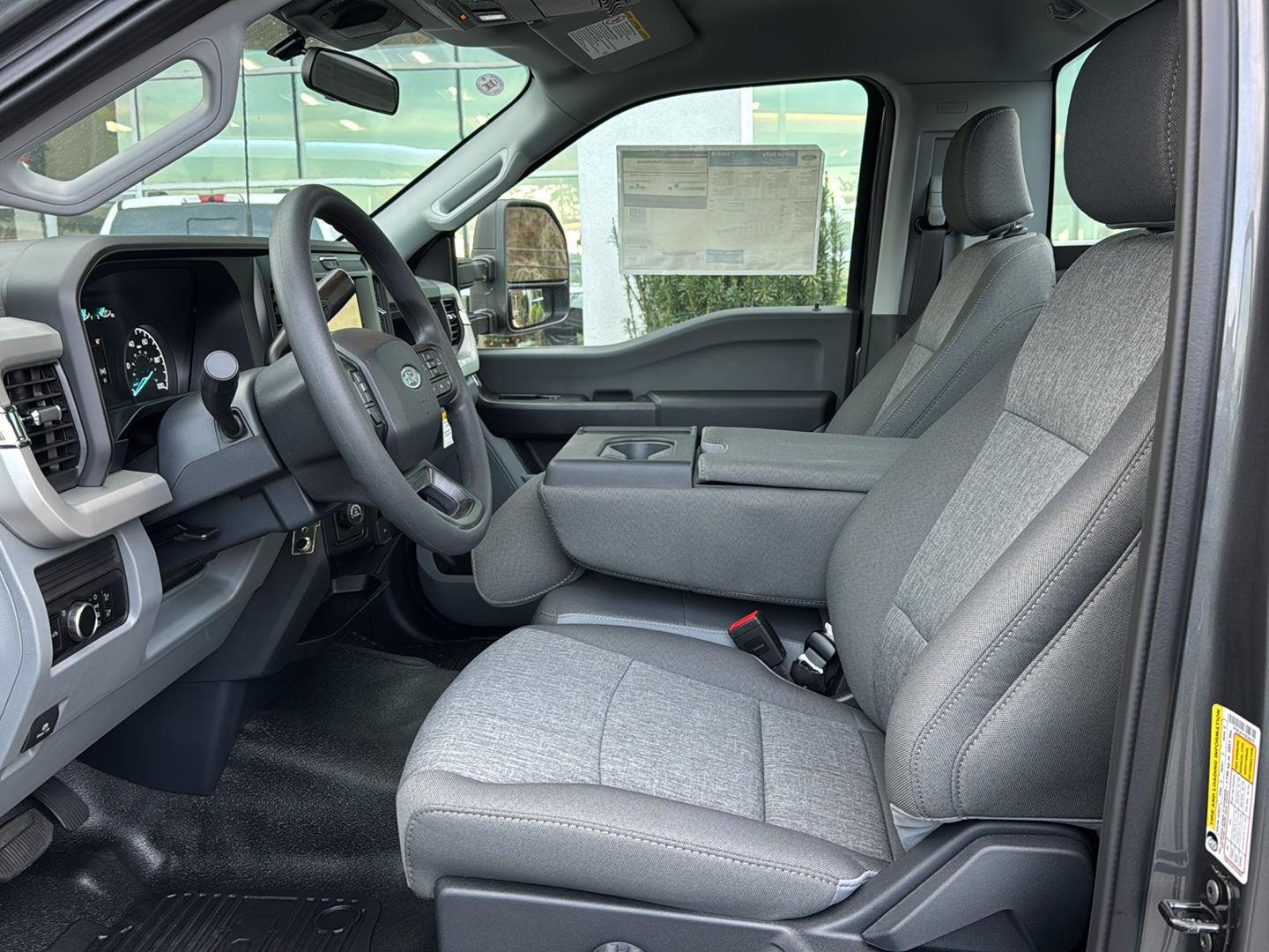 2026 Ford F-350 Super Duty XL - Photo 10