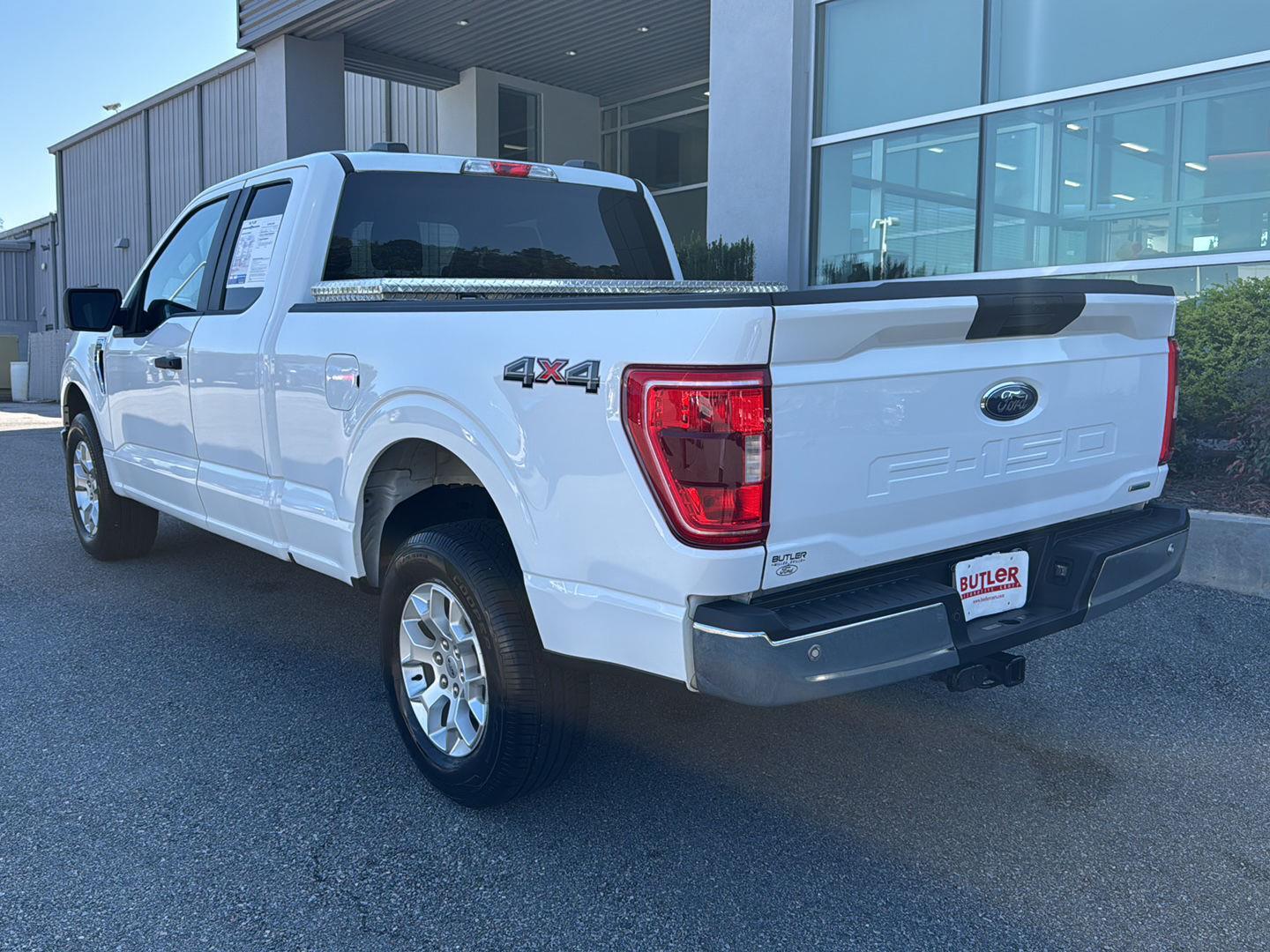 2022 Ford F-150 XLT photo 2
