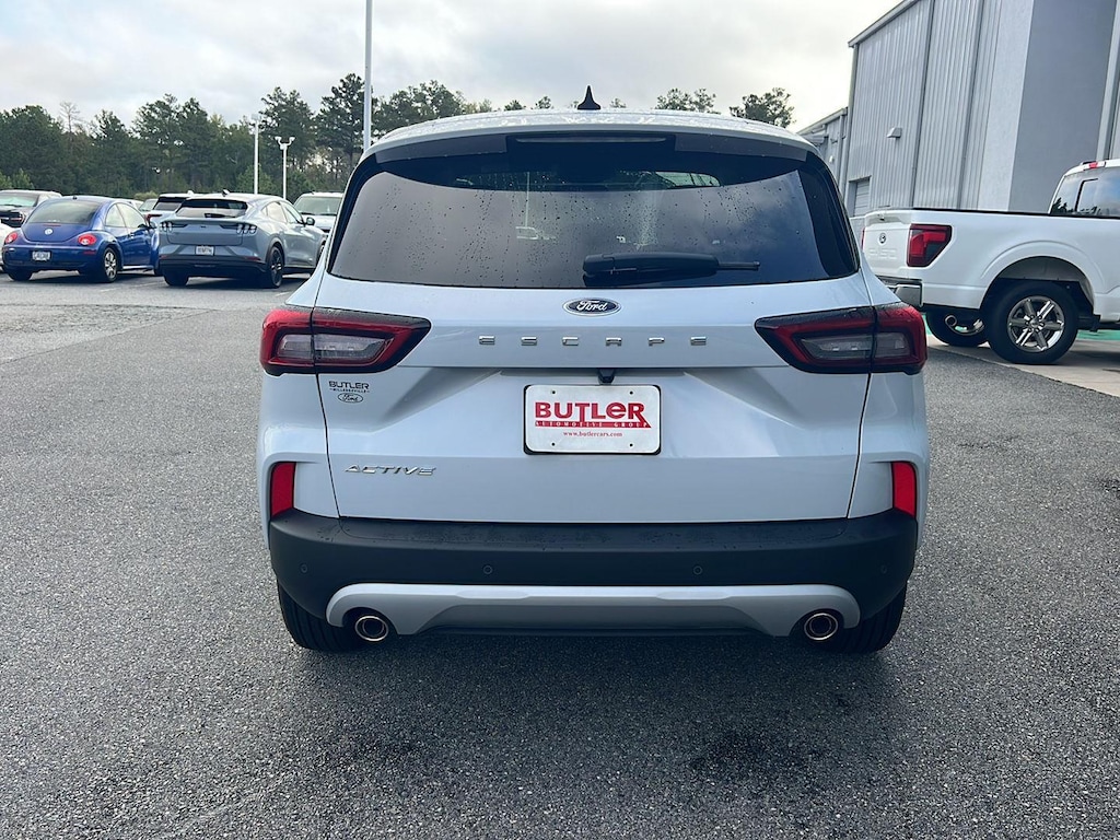 2025 Ford Escape Active photo 2