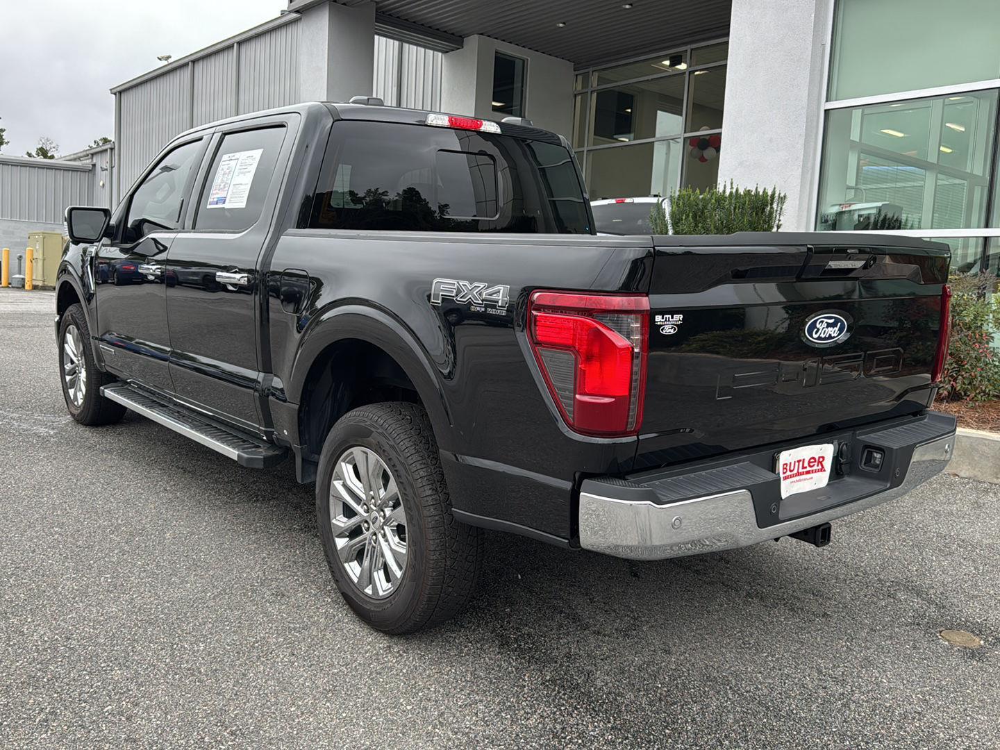 2024 Ford F-150 XLT photo 3
