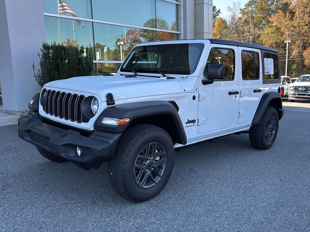 Used 2024 Jeep Wrangler Sport SUV