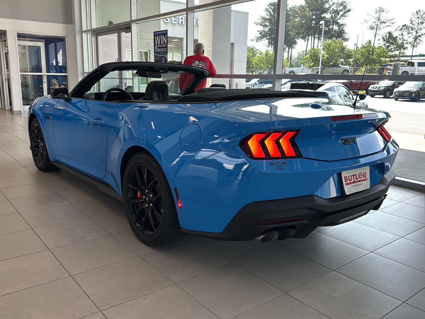 2025 Ford Mustang GT Premium Convertible photo 2