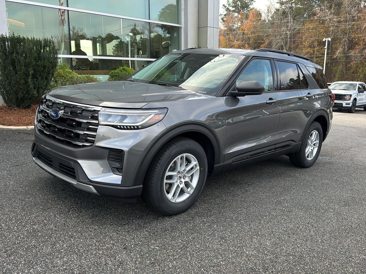 2026 Ford Explorer's photo
