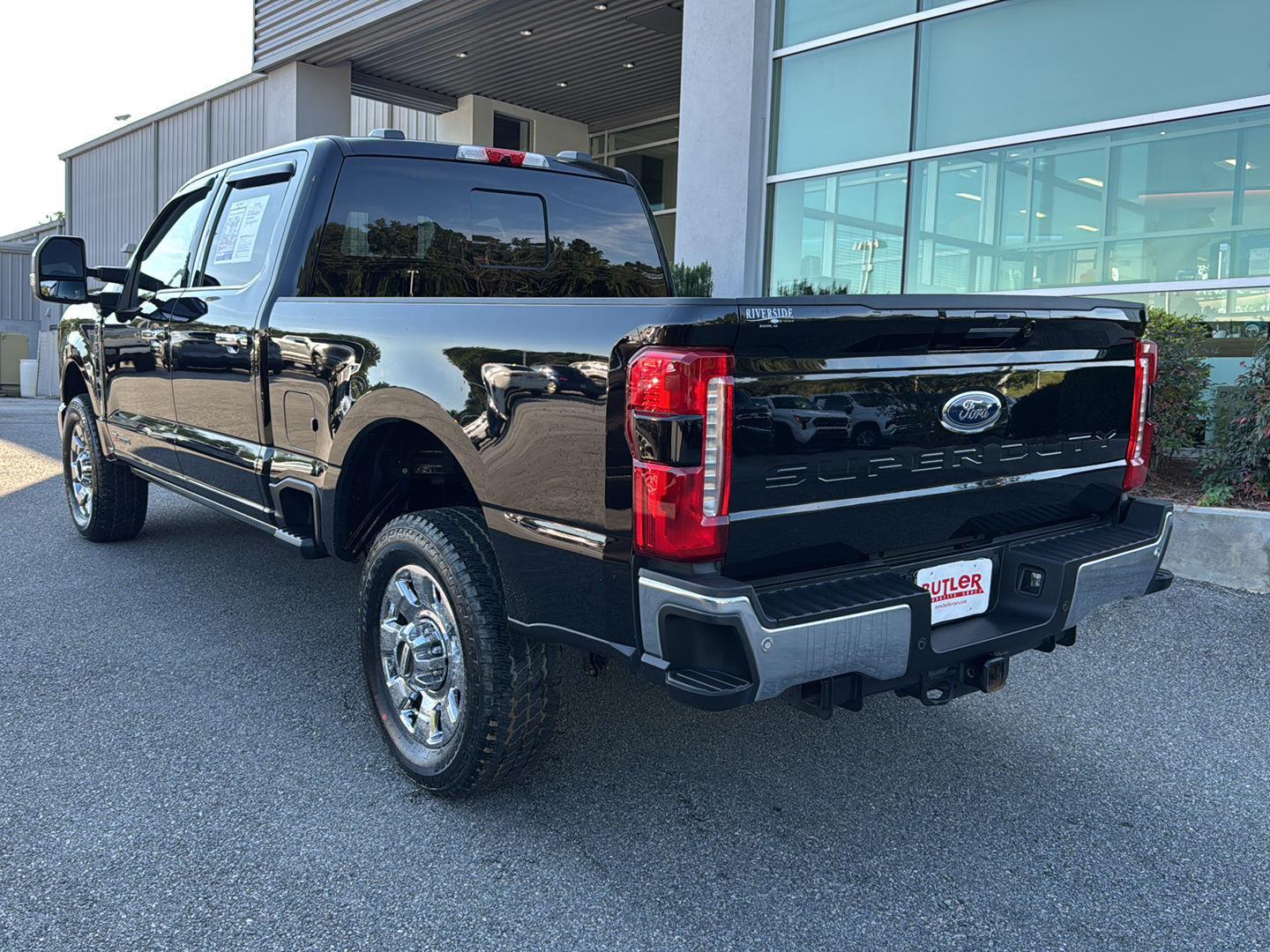 2024 Ford F-250 Lariat photo 3