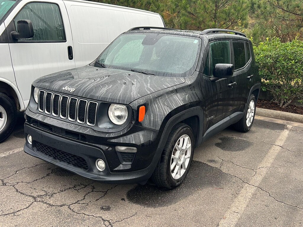 Used 2019 Jeep Renegade Latitude FWD SUV