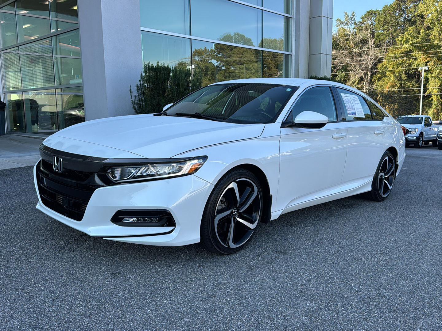 2019 Honda Accord Sport 1.5T photo 2