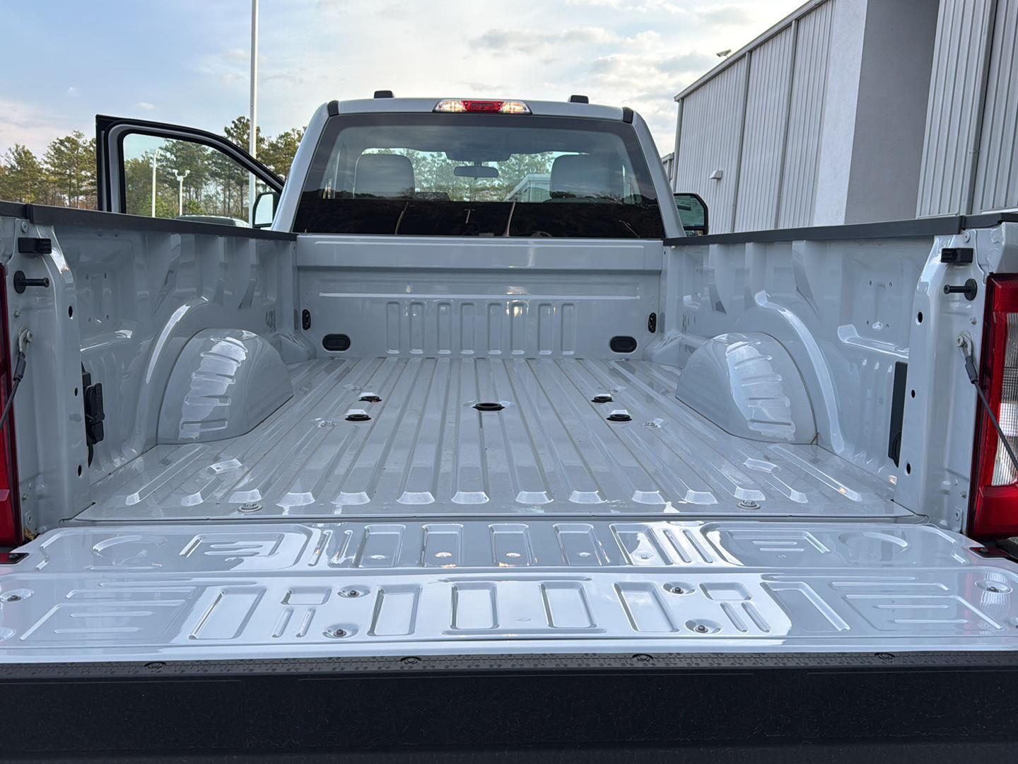 2026 Ford F-350 Super Duty XL - Photo 35