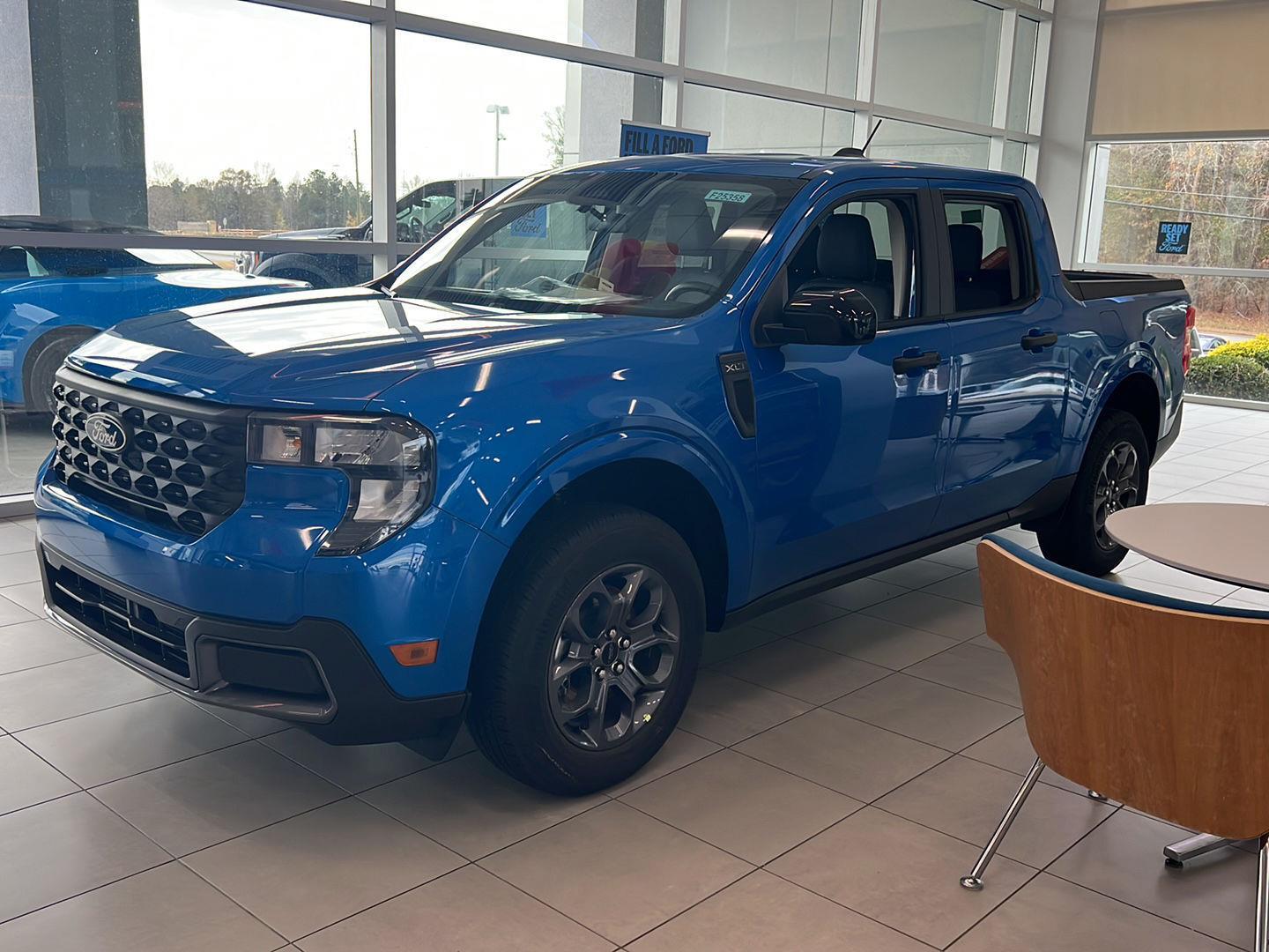 2025 Ford Maverick XLT's photo