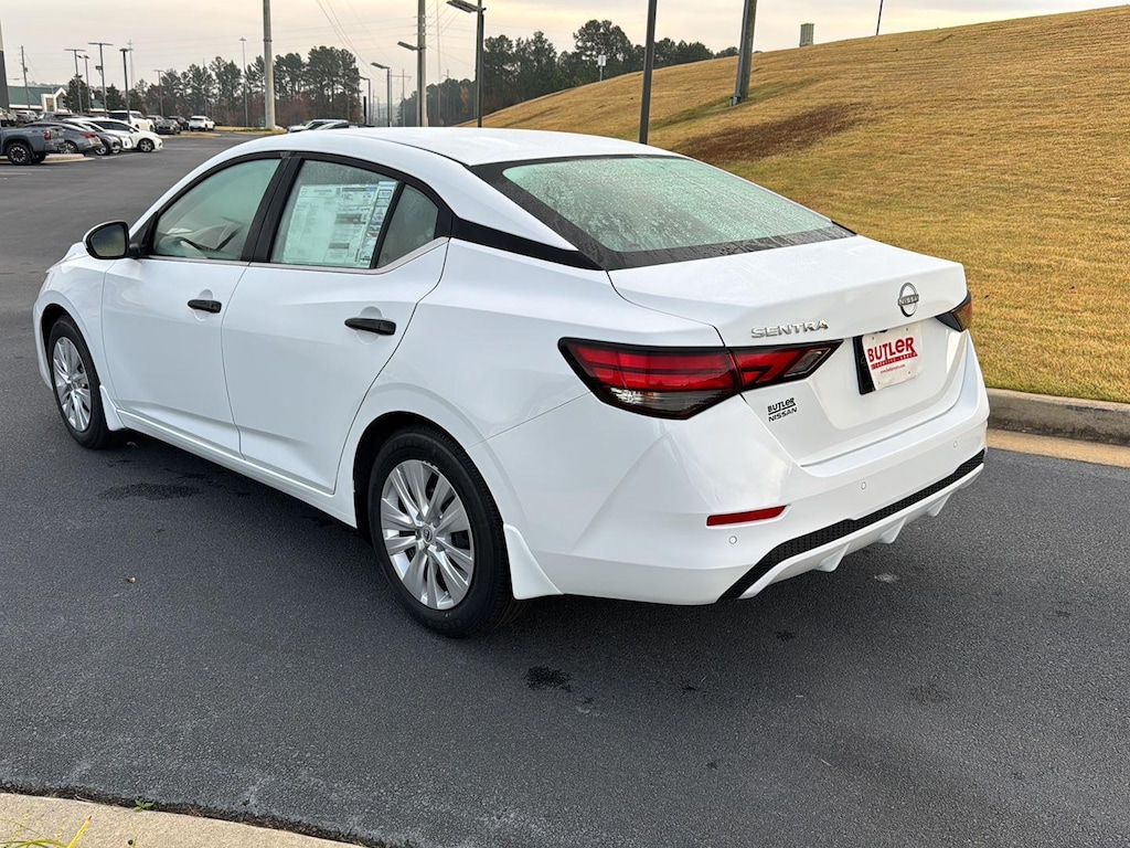 2025 Nissan Sentra S photo 3