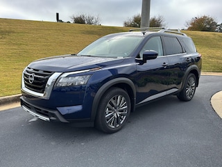 2025 Nissan Pathfinder SL SUV