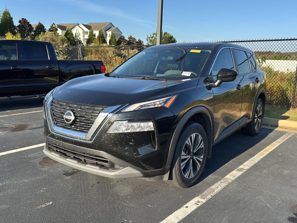 2022 Nissan Rogue SV photo 3