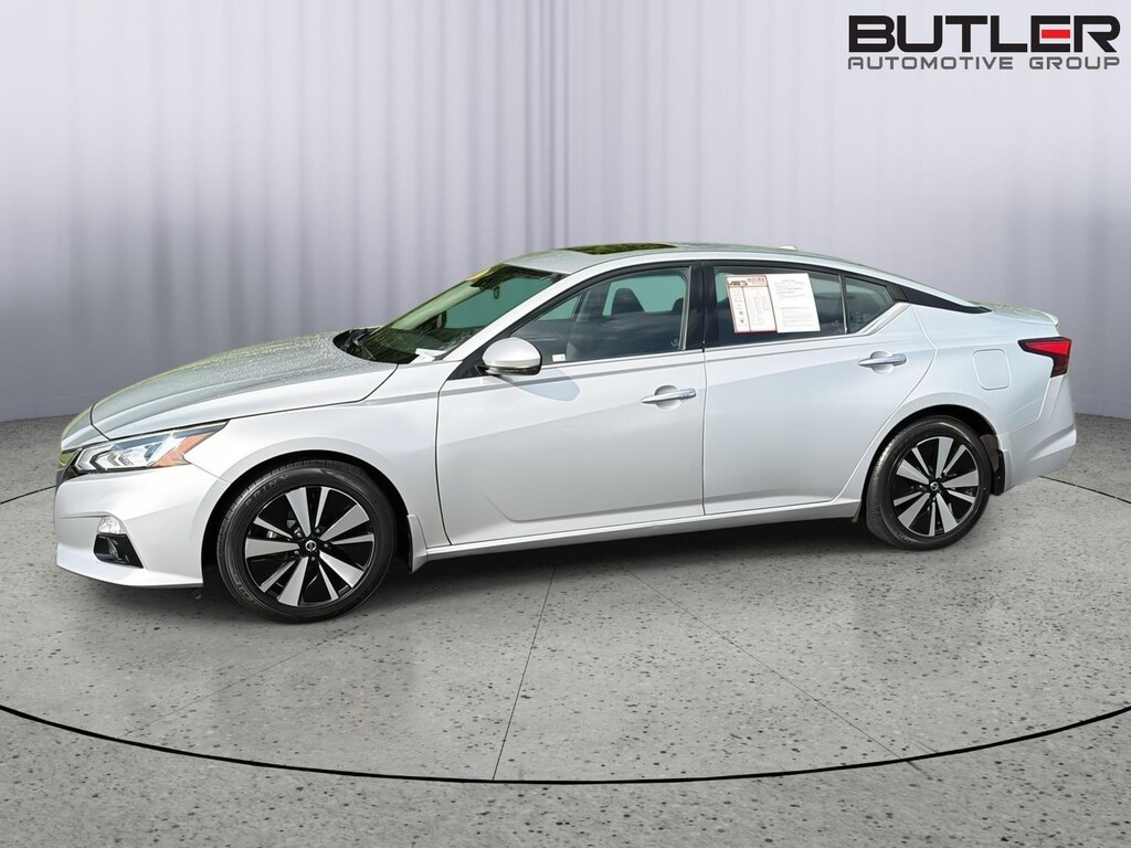 Used 2022 Nissan Altima 2.5 SL Sedan