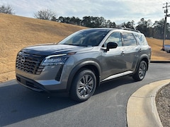 2026 Nissan Pathfinder SV SUV