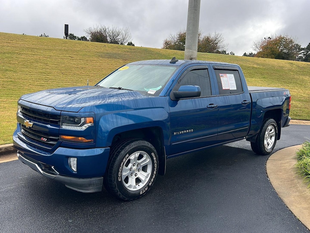 Used 2018 Chevrolet Silverado 1500 LT Truck Crew Cab