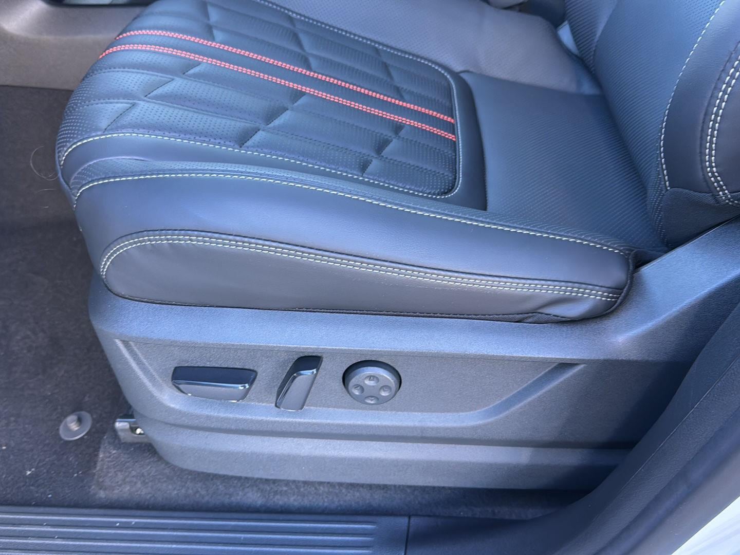 2026 Nissan Armada PRO-4X - Photo 28