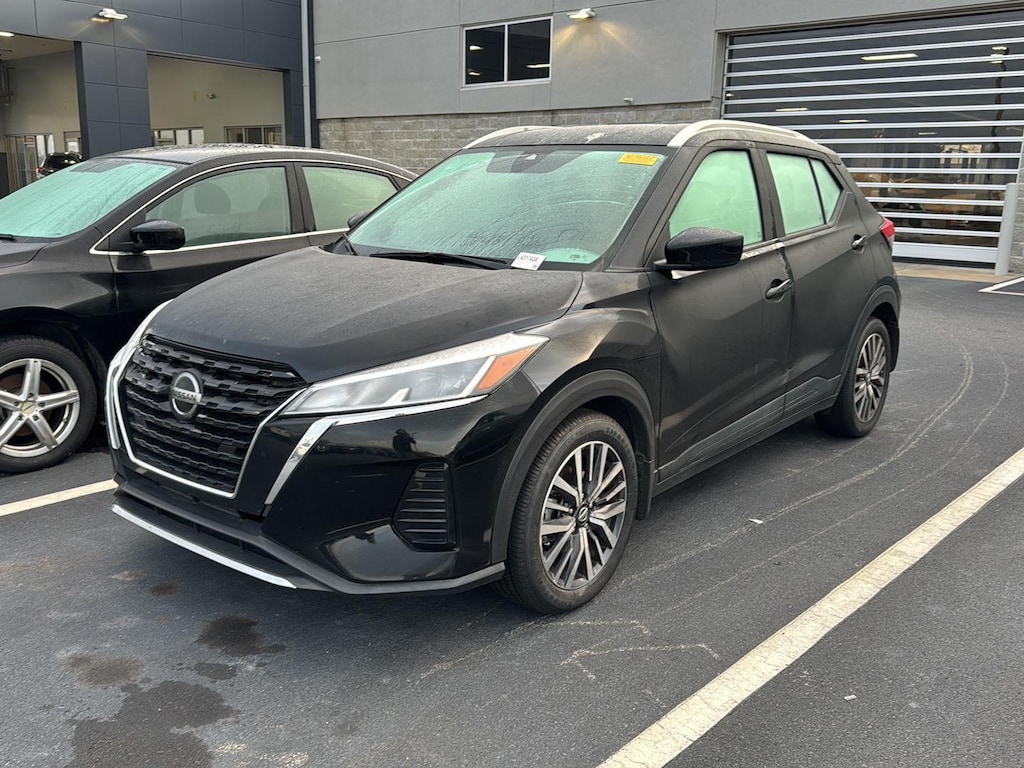 2021 Nissan Kicks SV photo 2