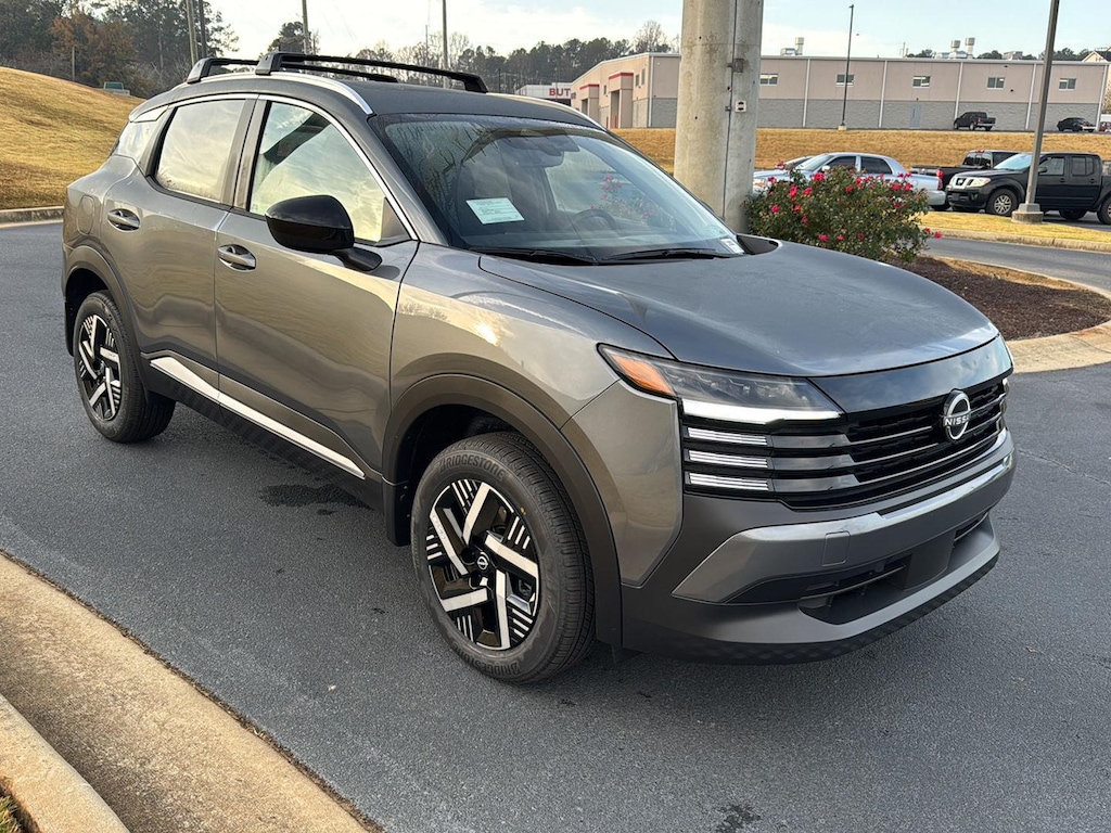 2026 Nissan Kicks SV photo 3