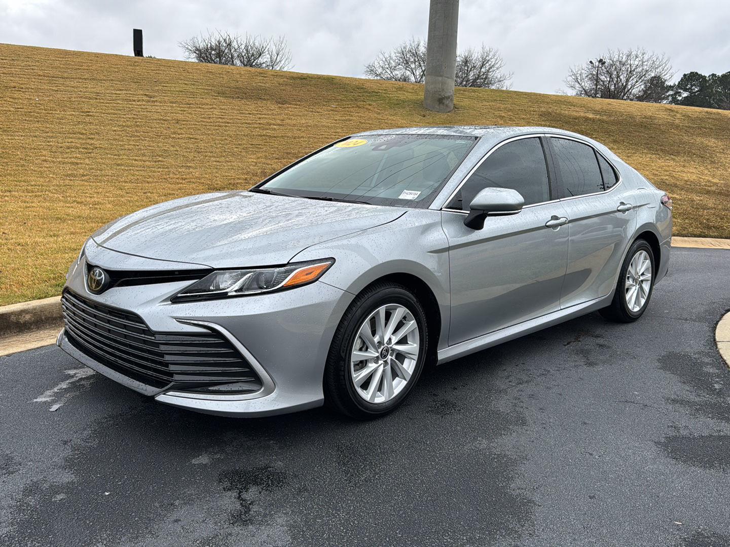 2024 Toyota Camry LE photo 2