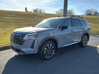 2026 Nissan Pathfinder Platinum SUV