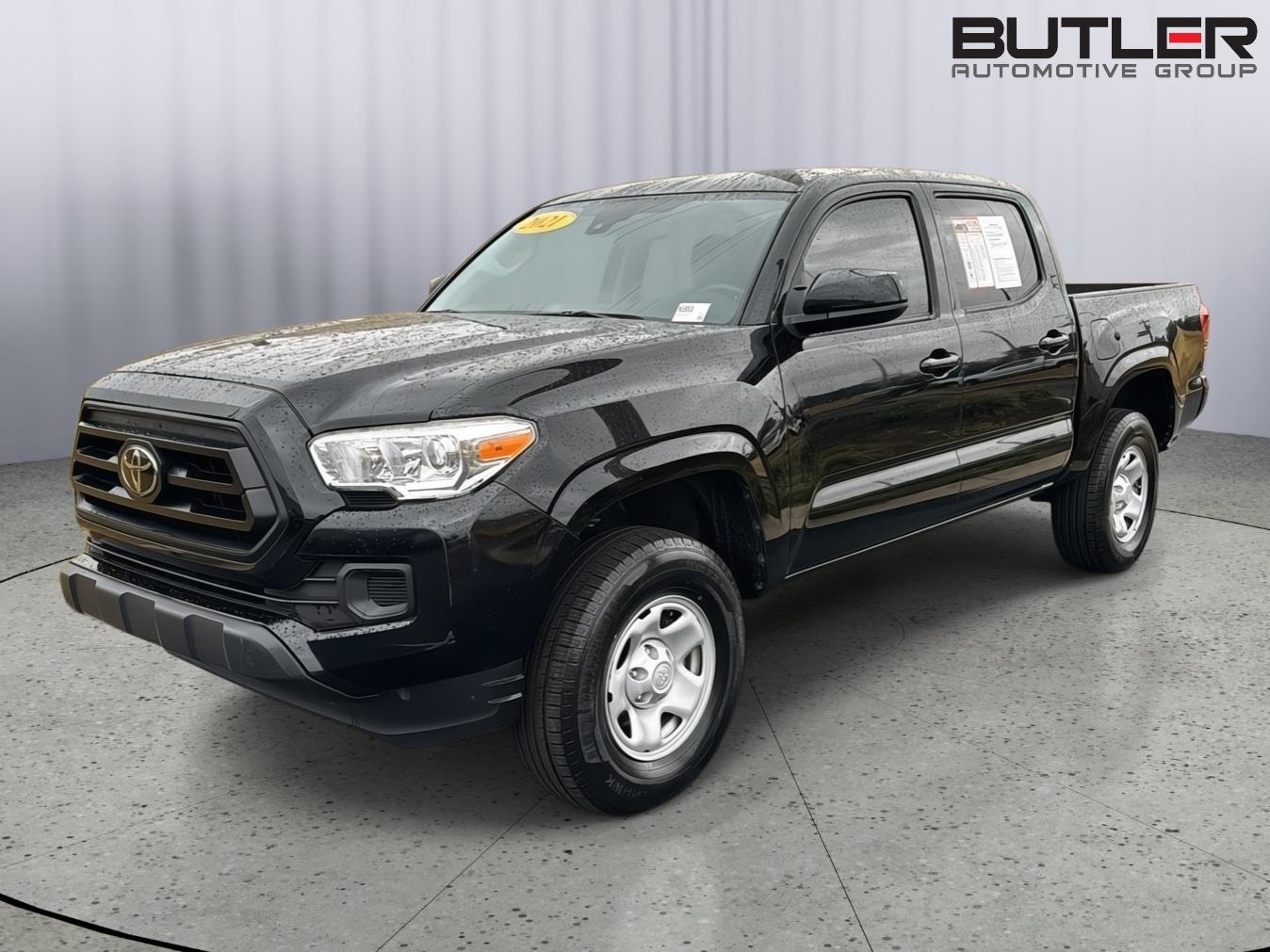 2021 Toyota Tacoma SR's photo