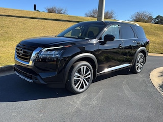 2025 Nissan Pathfinder Platinum SUV
