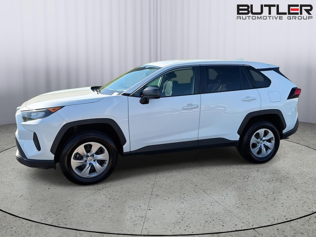 Used 2022 Toyota RAV4 LE SUV