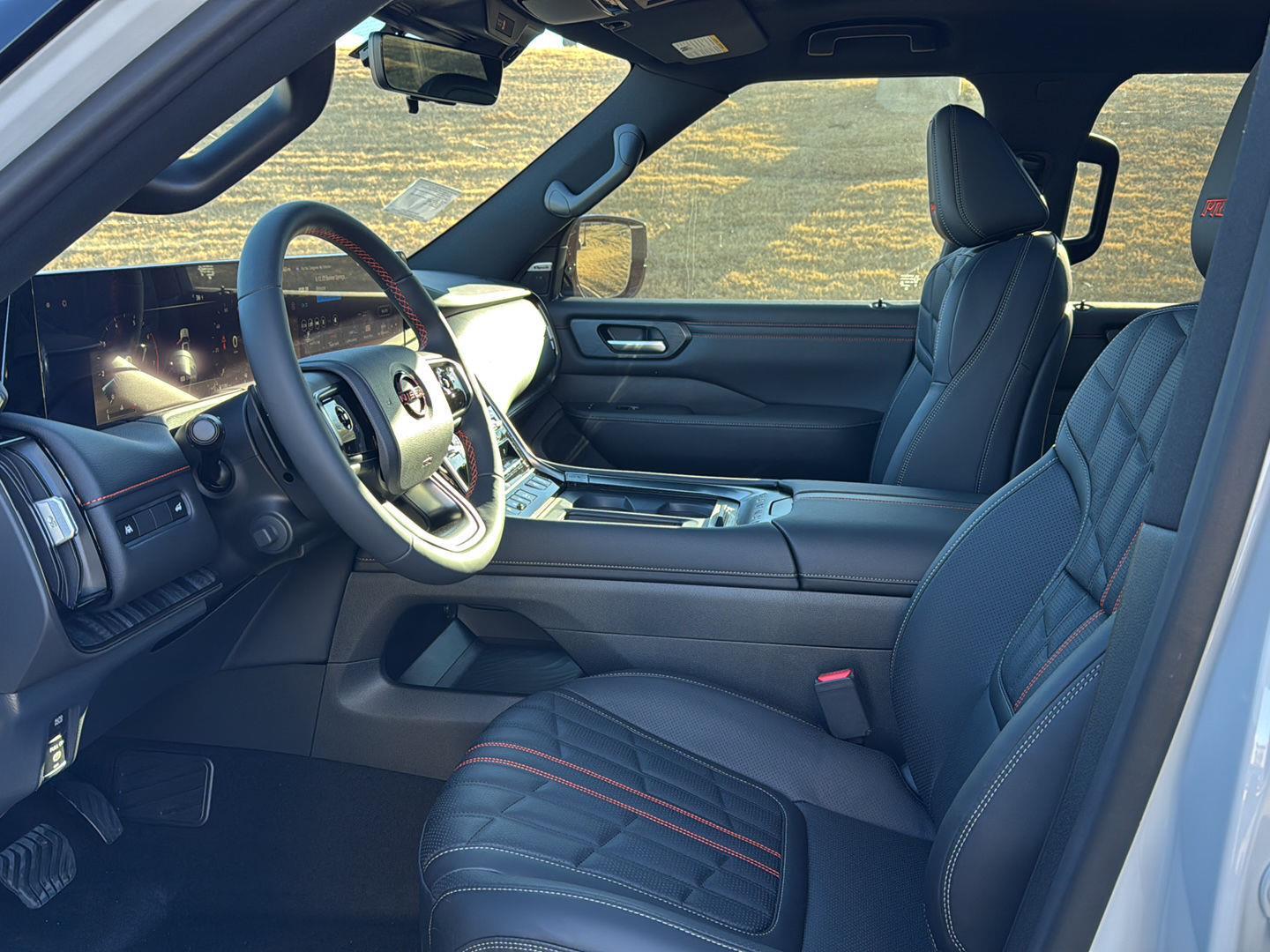 2026 Nissan Armada PRO-4X - Photo 8