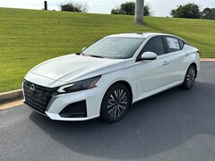 2025 Nissan Altima SV Sedan