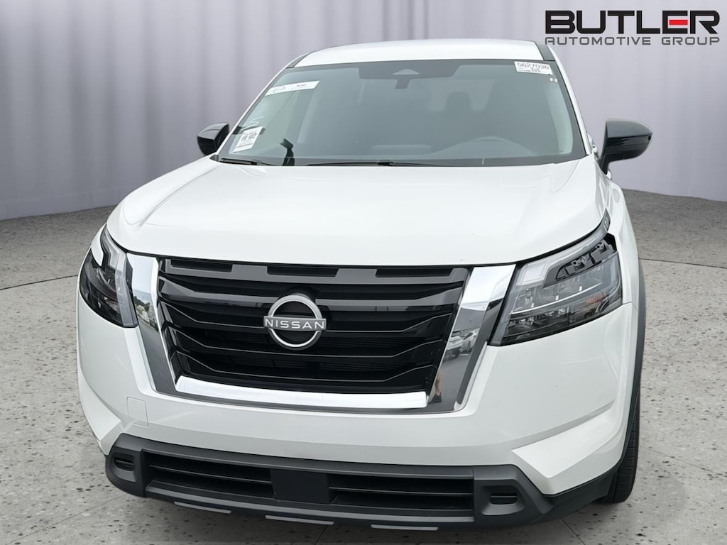 Used 2024 Nissan Pathfinder S SUV