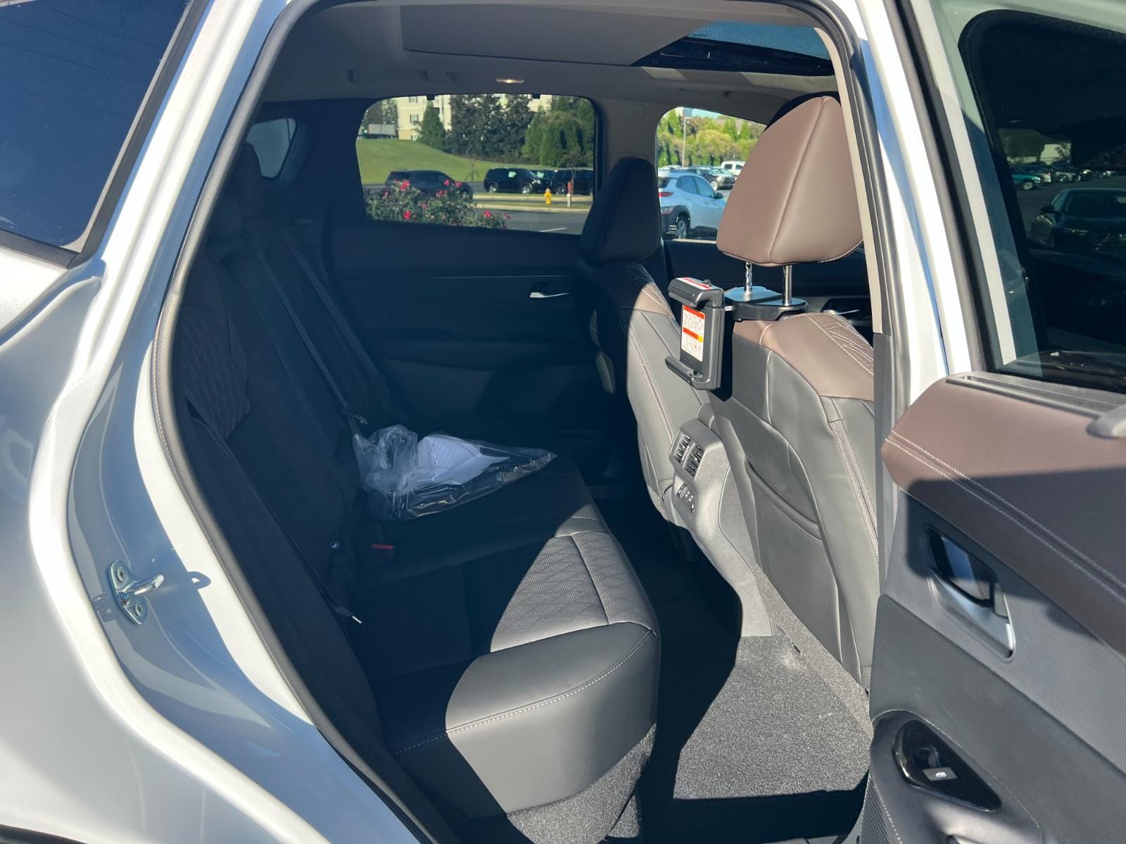 2026 Nissan Murano Platinum - Photo 11