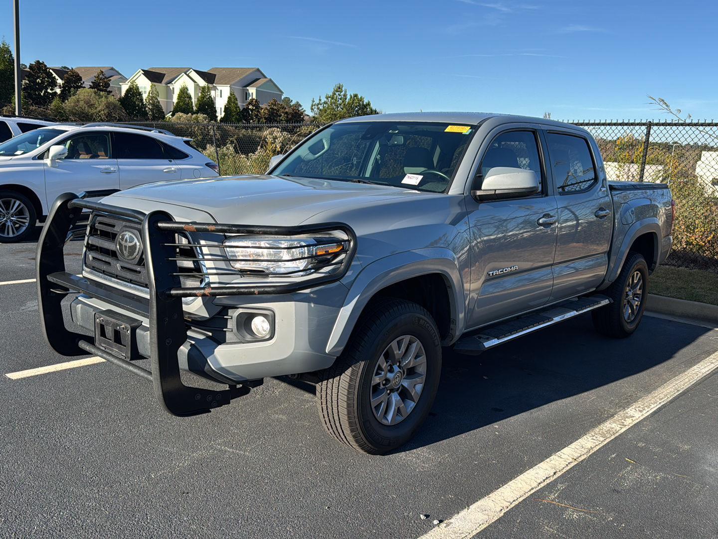2019 Toyota Tacoma SR5's photo
