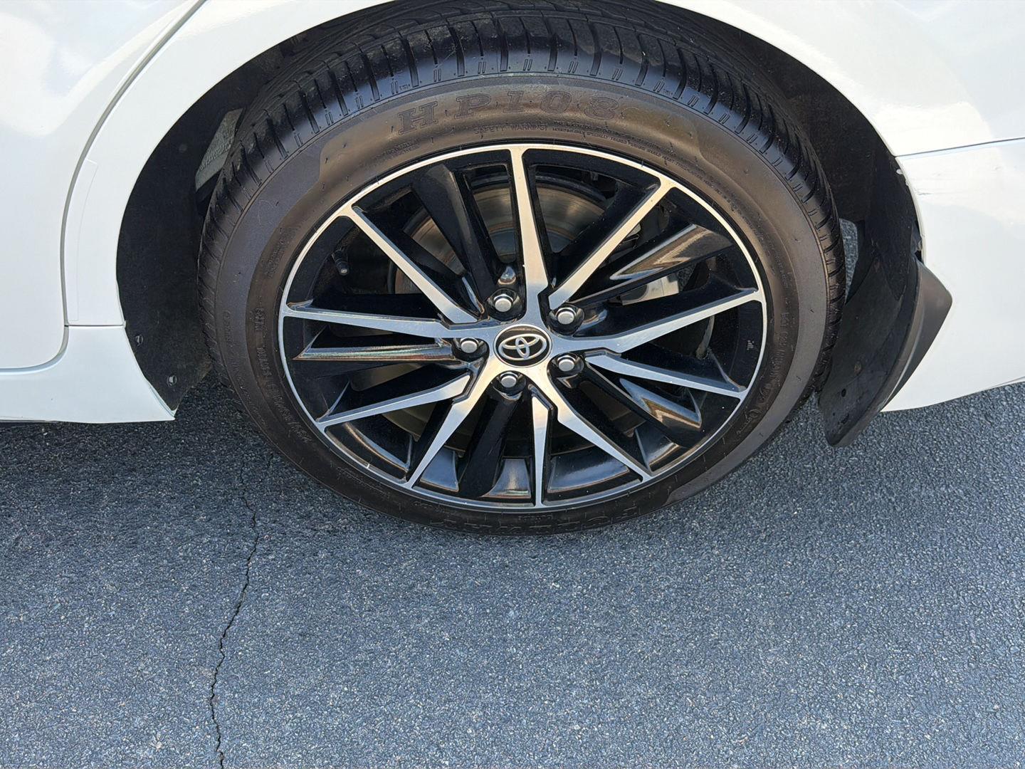 2024 Toyota Camry SE - Photo 36