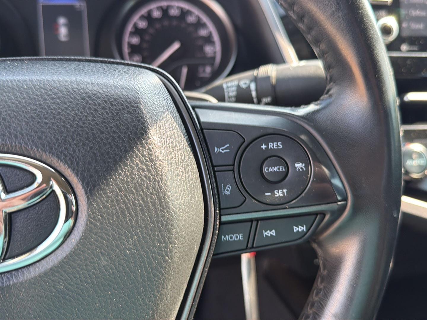 2024 Toyota Camry SE - Photo 22