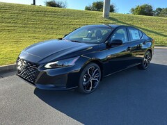 2025 Nissan Altima SR Sedan