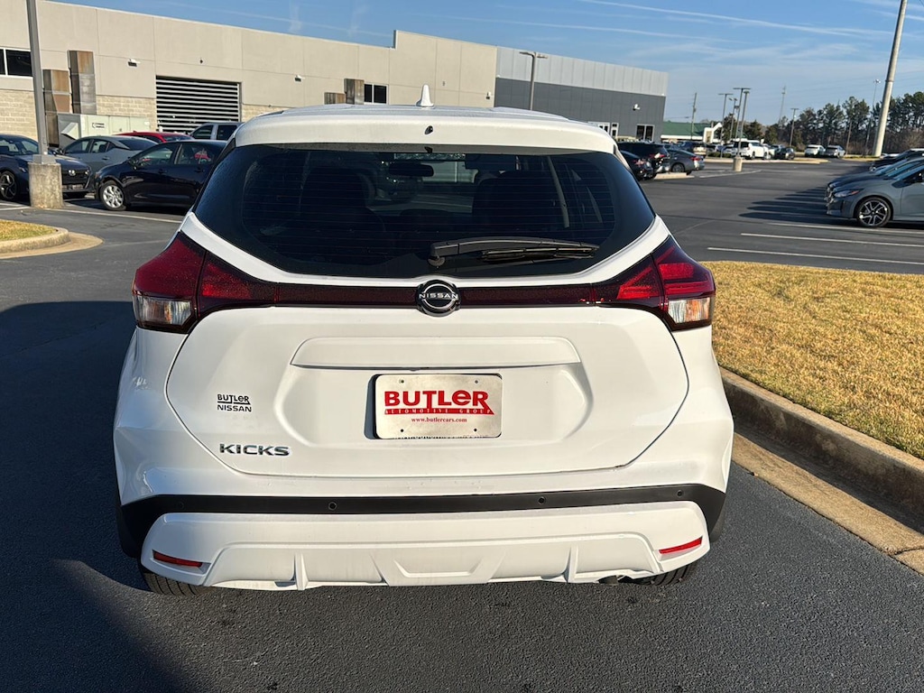 2025 Nissan Kicks Play S photo 4