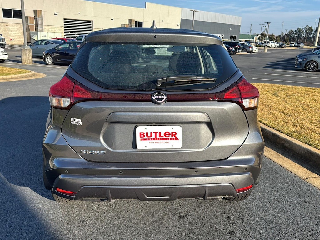 2025 Nissan Kicks Play S photo 4