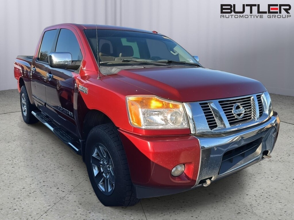 Used 2014 Nissan Titan SV Truck Crew Cab