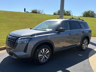 2026 Nissan Pathfinder SL SUV