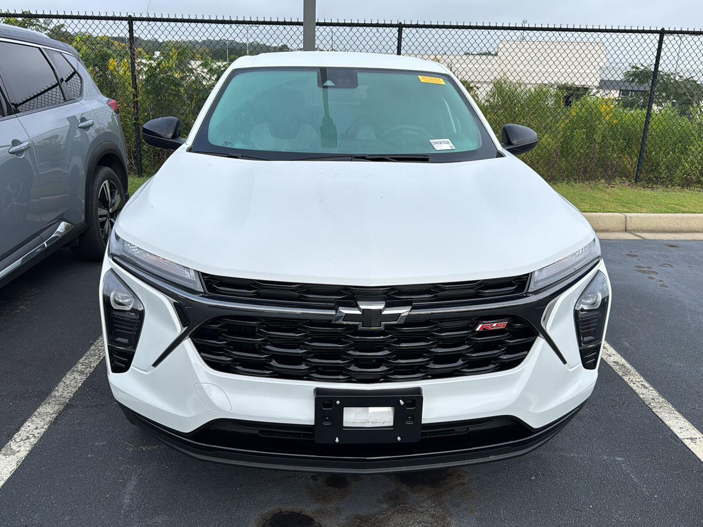 2024 Chevrolet Trax photo 3