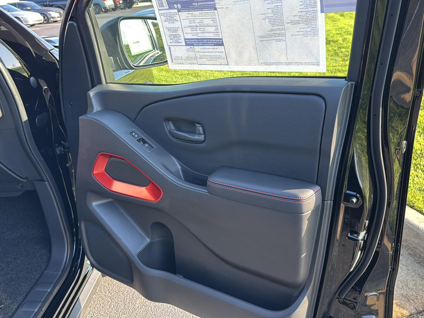 2026 Nissan Frontier PRO-X - Photo 12