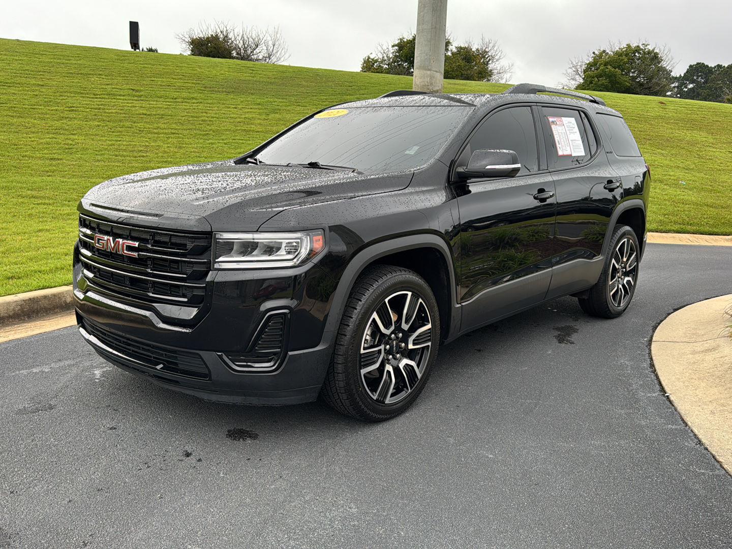 2021 Gmc Acadia SLE photo 2