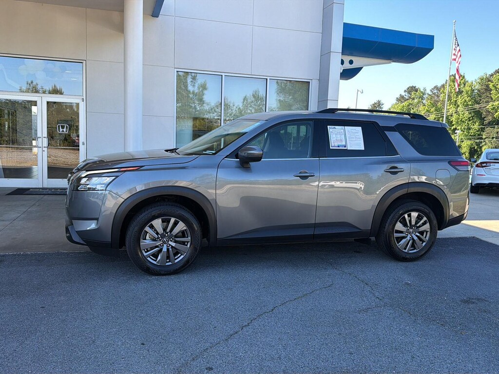 Used 2025 Nissan Pathfinder SV SUV